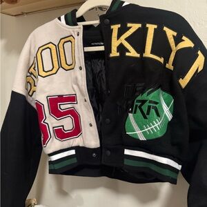 PrettyLittleThing Black and Cream Bomber Jacket